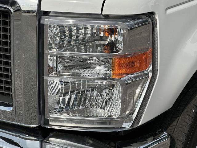 Certified 2023 Ford E-450 and Econoline 450 Super Duty w/ Power Windows & Locks Group RWD image 8
