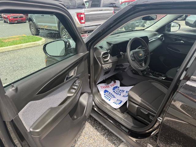 Used 2025 Chevrolet TrailBlazer LT AWD/4WD image 7