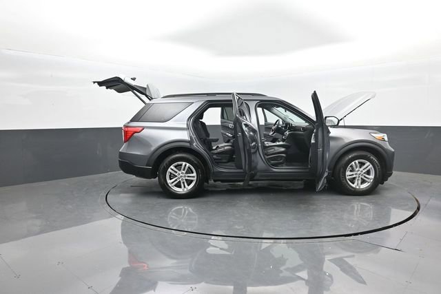 Certified 2022 Ford Explorer XLT w/ Equipment Group 202A image 37