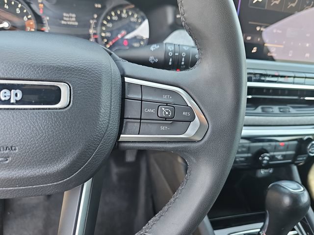 Used 2024 Jeep Compass Latitude AWD/4WD image 18