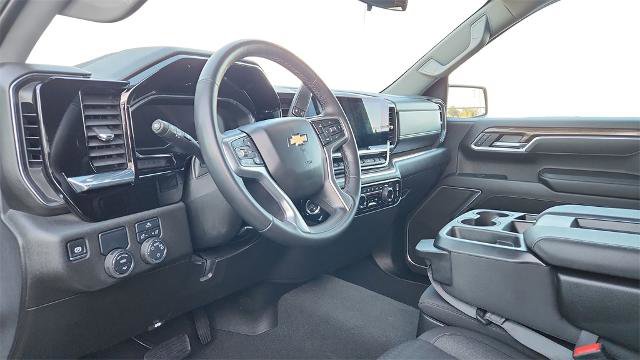 Used 2025 Chevrolet Silverado 1500 LT image 9