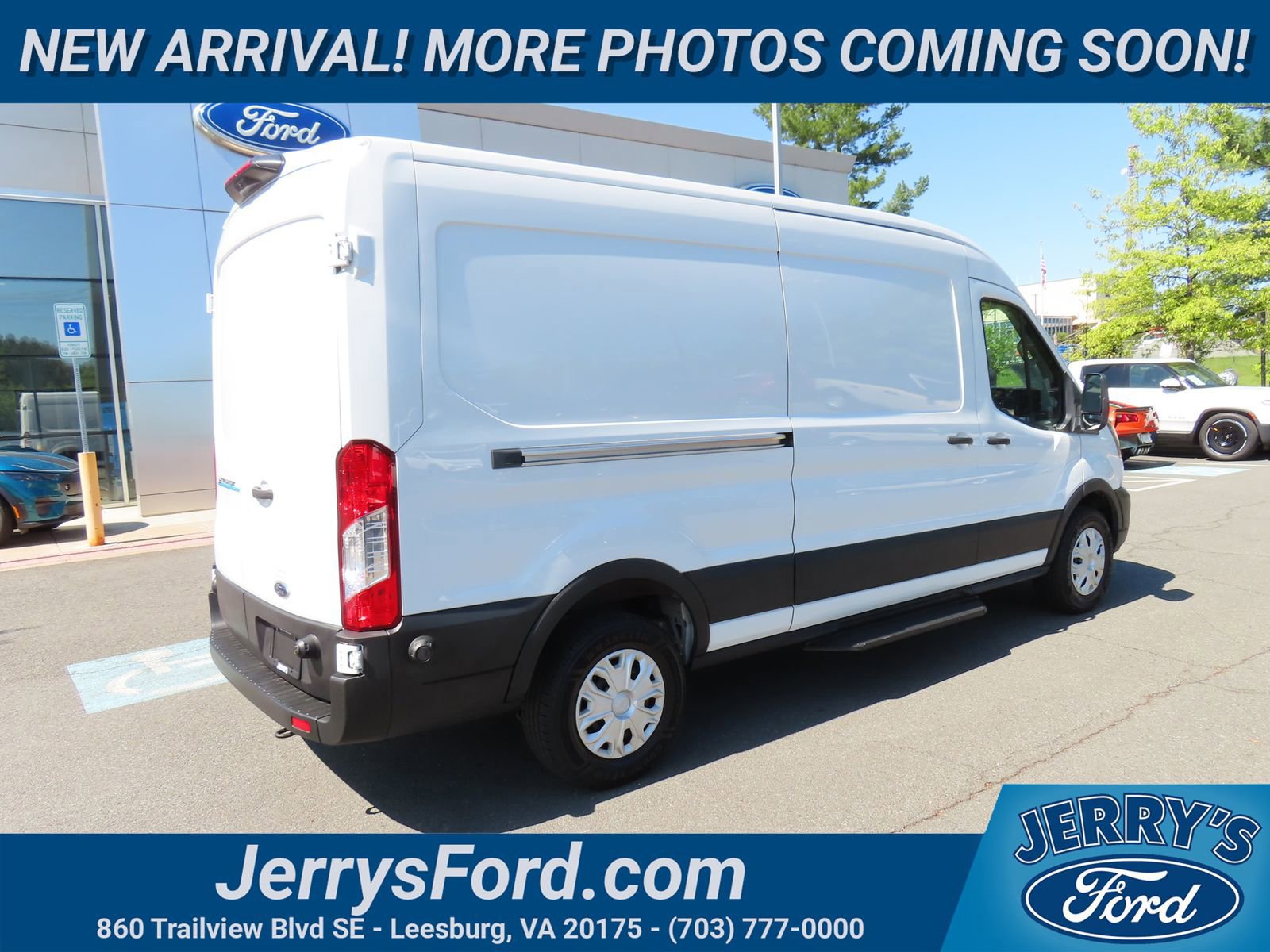 Certified 2023 Ford E-Transit Medium Roof w/ Load Area Protection Package image 6