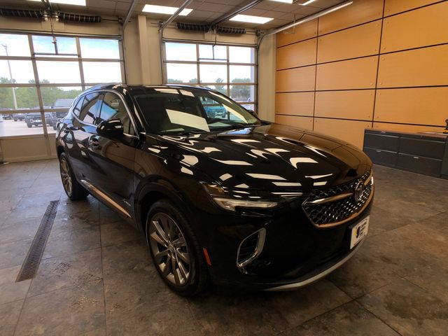 Used 2022 Buick Envision Avenir w/ Technology Package II