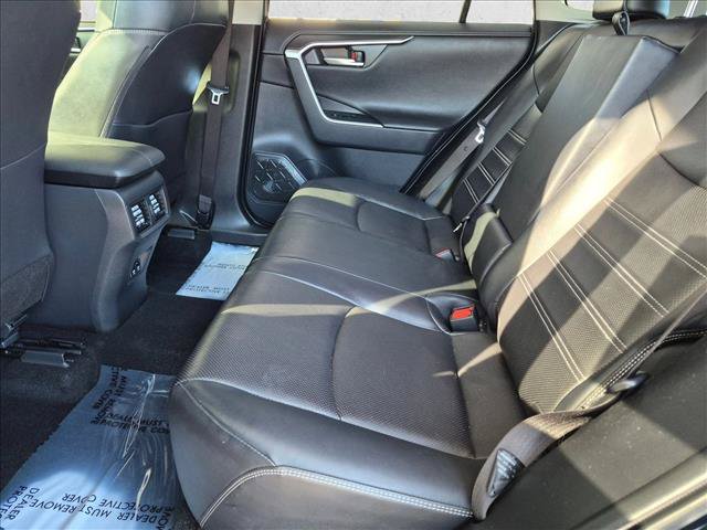 Used 2019 Toyota RAV4 Limited w/ Advanced Technology Package AWD/4WD image 18