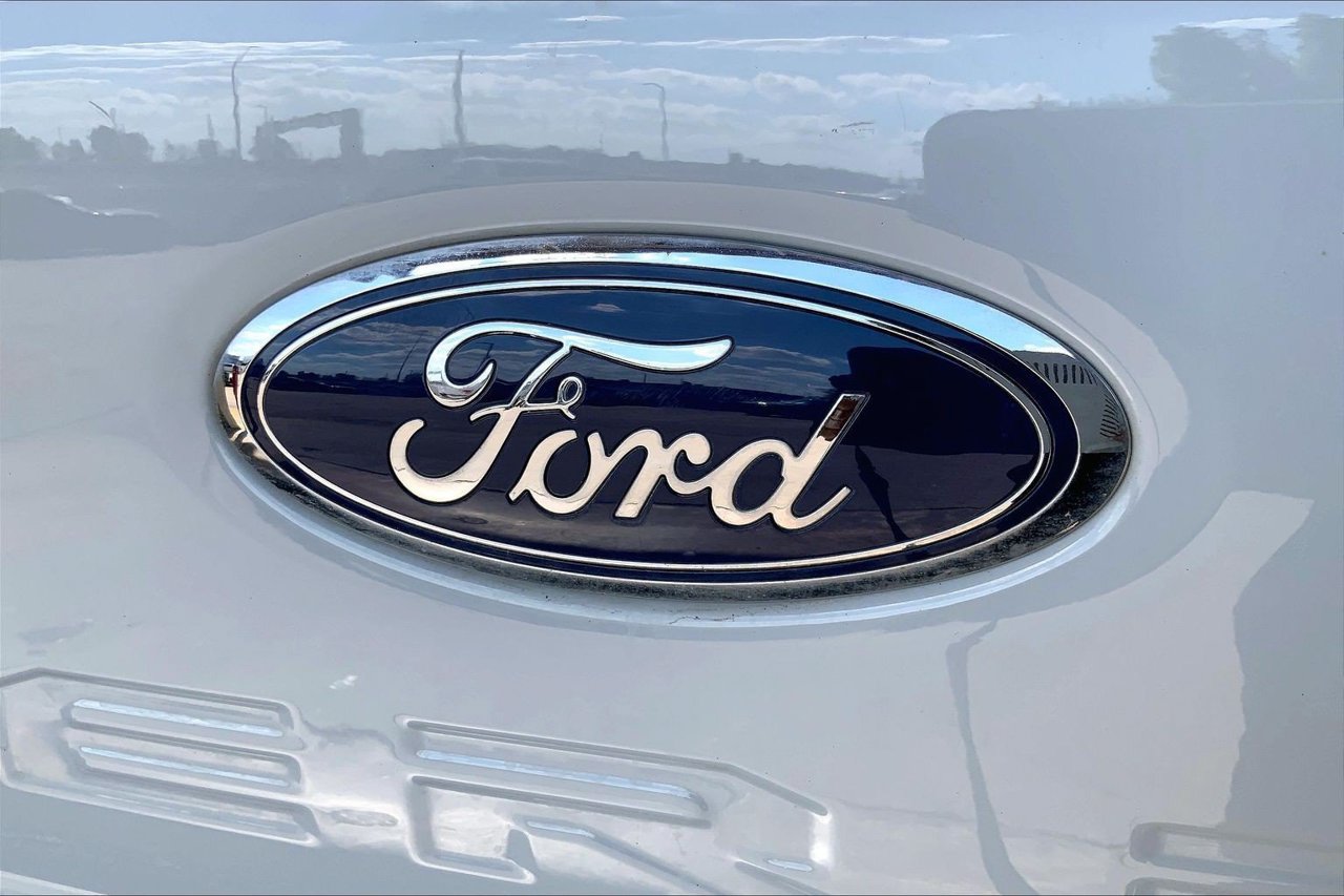 Certified 2025 Ford F350 XL w/ STX Appearance Package AWD/4WD image 31