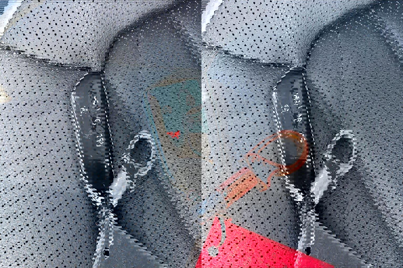 Used 2024 Volkswagen Atlas Peak Edition SE AWD/4WD image 14