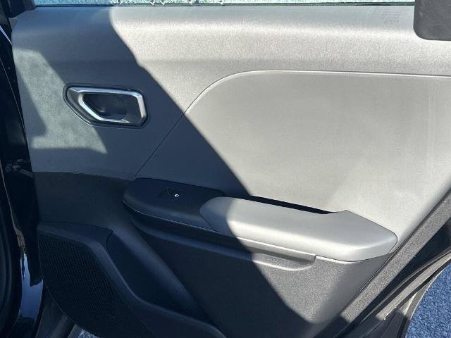 Used 2025 Kia K4 FWD image 19