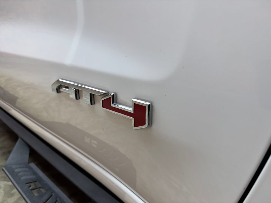Used 2021 GMC Sierra 1500 AT4 AWD/4WD image 6