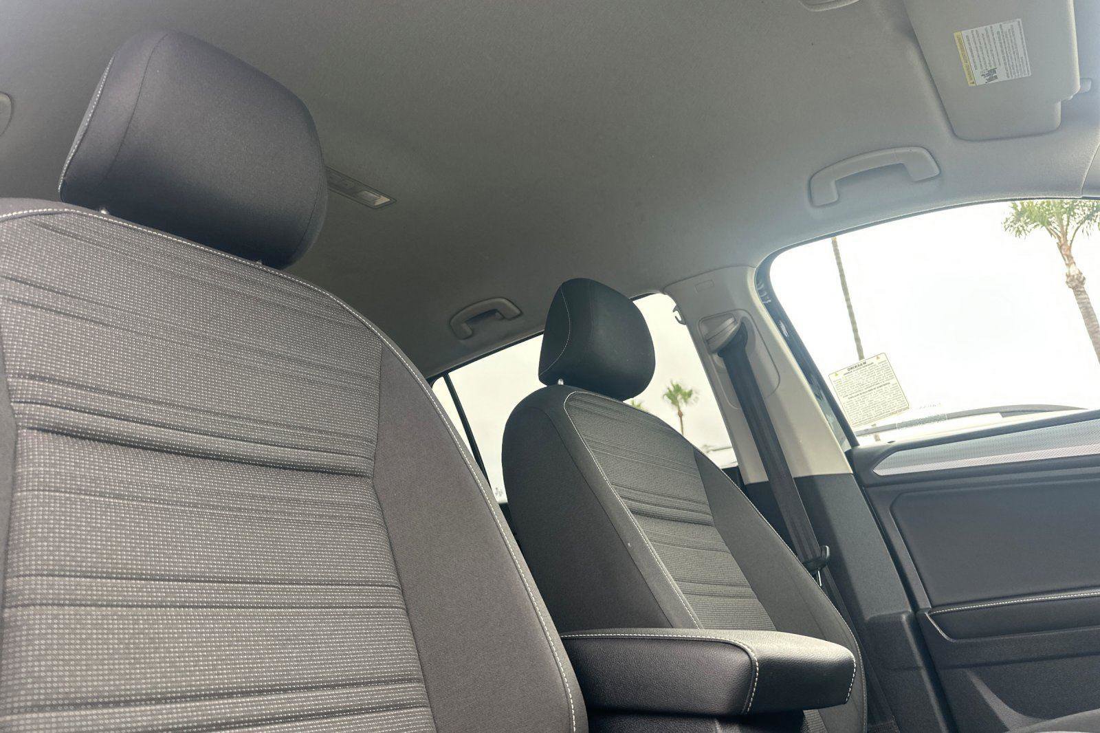 Used 2022 Volkswagen Tiguan S image 18