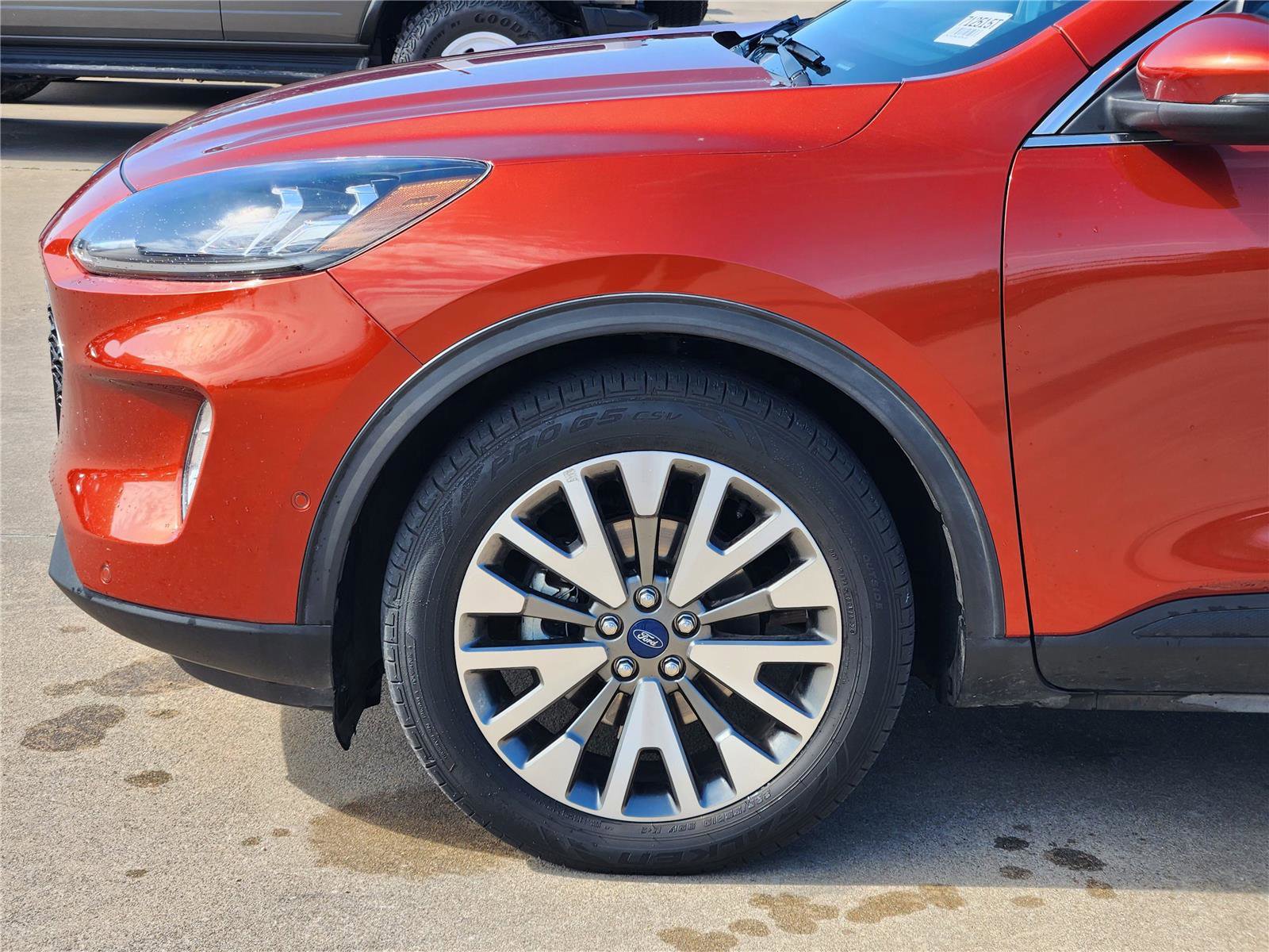 Certified 2020 Ford Escape Titanium AWD/4WD image 7