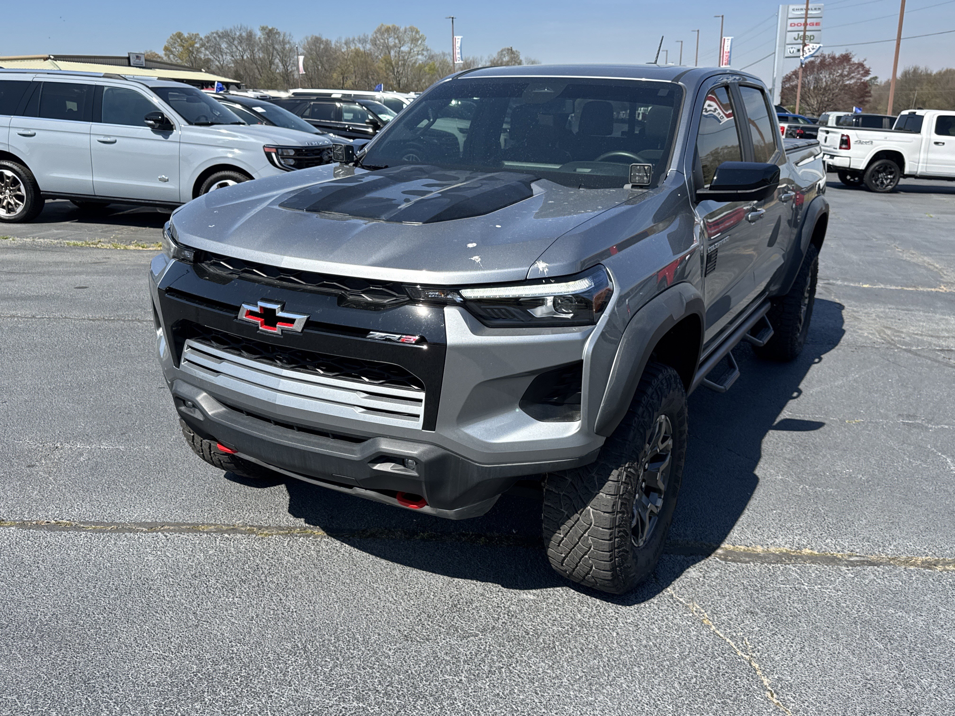 Used 2024 Chevrolet Colorado ZR2 w/ Technology Package video 2