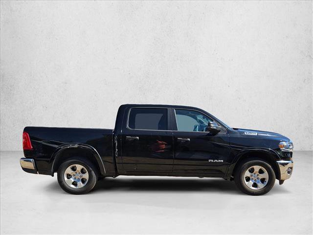 Used 2025 RAM 1500 Big Horn AWD/4WD image 4