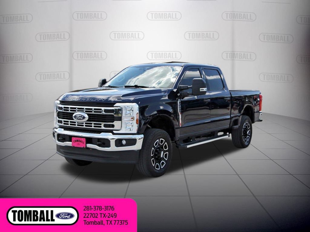 Certified 2024 Ford F250 XLT w/ FX4 Off-Road Package AWD/4WD image 3