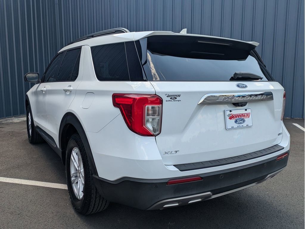 Certified 2020 Ford Explorer XLT w/ Equipment Group 202A RWD image 10