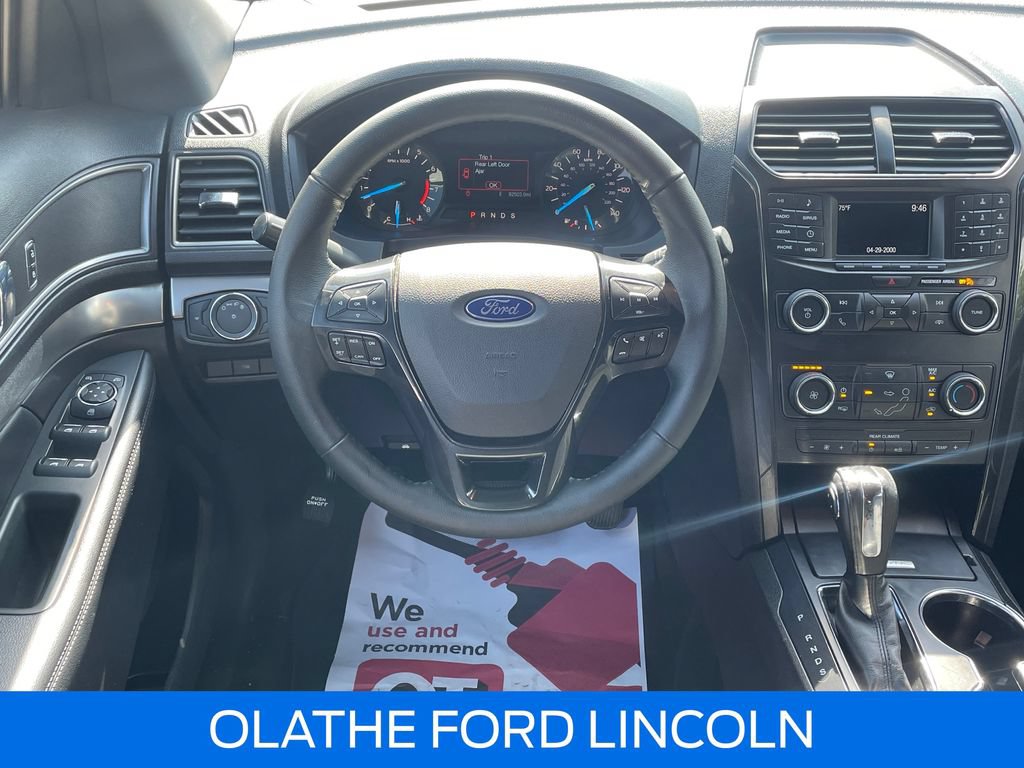 Certified 2018 Ford Explorer XLT AWD/4WD image 17