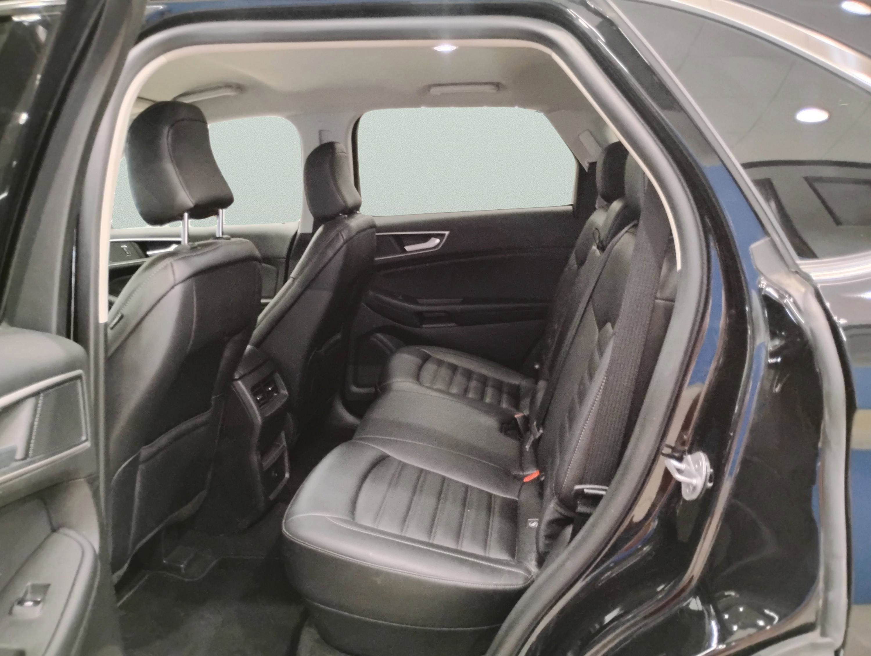 Certified 2024 Ford Edge SEL image 10