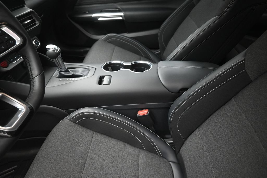 Certified 2025 Ford Mustang Coupe RWD image 18