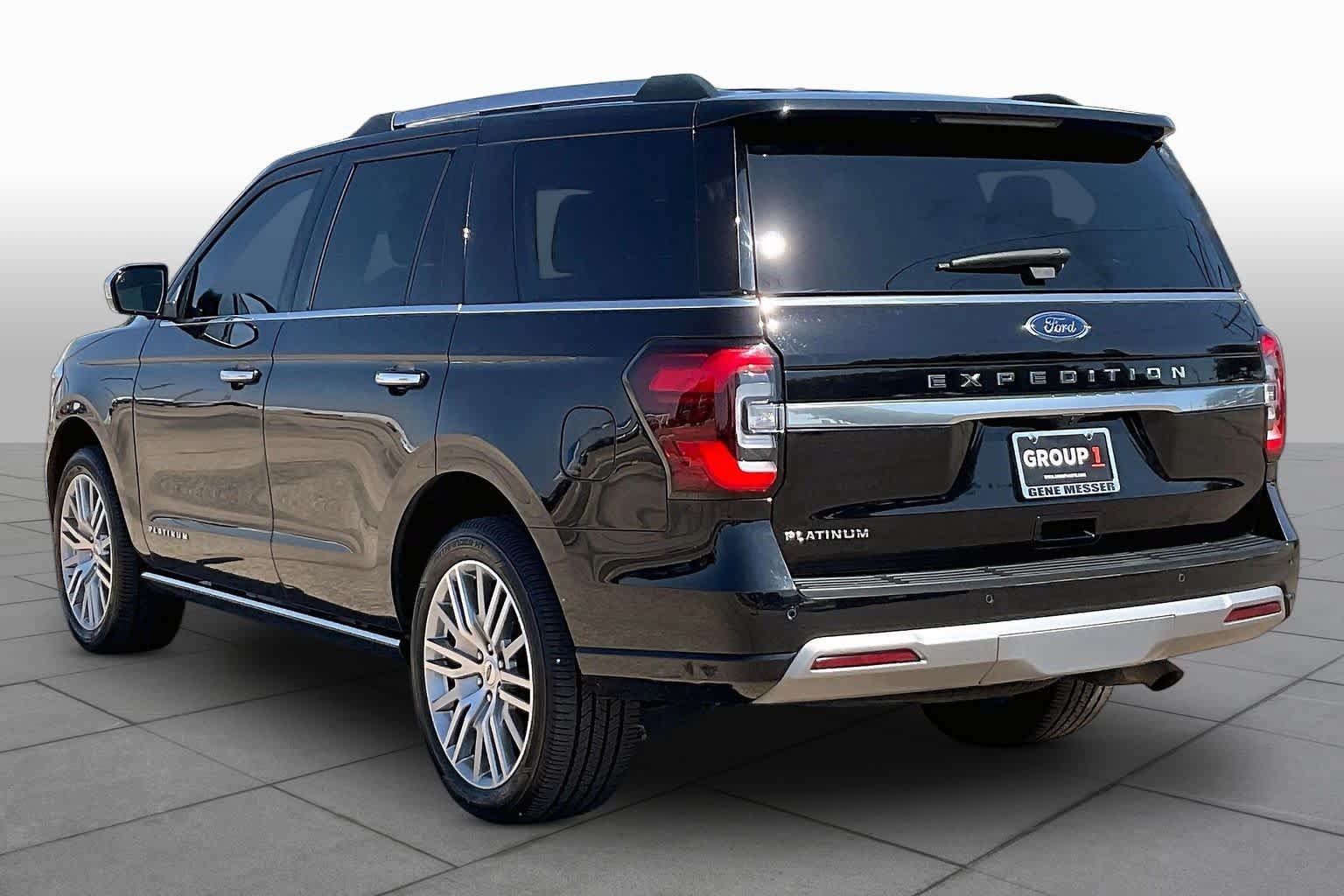 Certified 2024 Ford Expedition Platinum AWD/4WD image 12