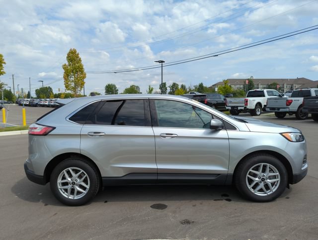 Certified 2024 Ford Edge SEL AWD/4WD image 6