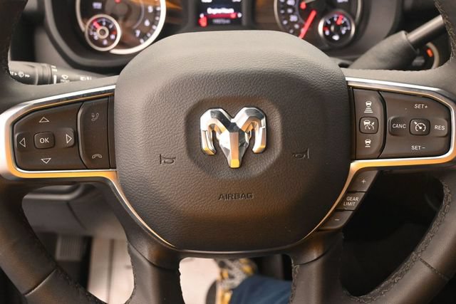 Used 2025 RAM 2500 Big Horn AWD/4WD image 10