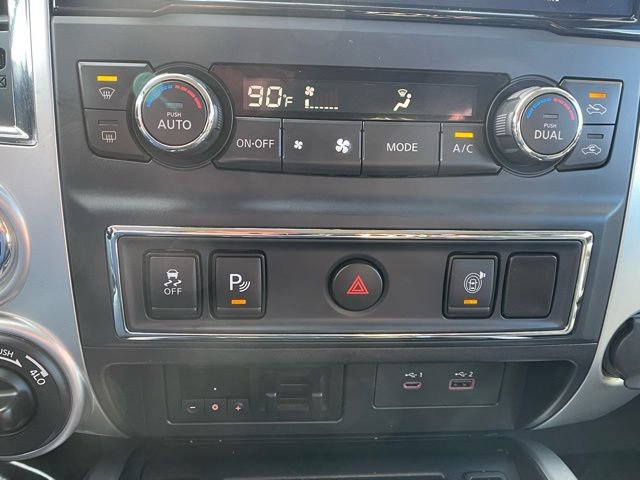 Used 2021 Nissan Titan SV w/ SV Convenience Package image 27