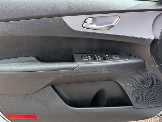 Used 2024 Kia Forte LXS FWD image 14