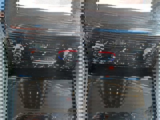 Used 2022 Jeep Grand Cherokee L Laredo w/ Luxury Tech Group I image 24