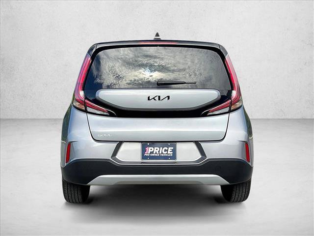 Used 2025 Kia Soul LX FWD image 4
