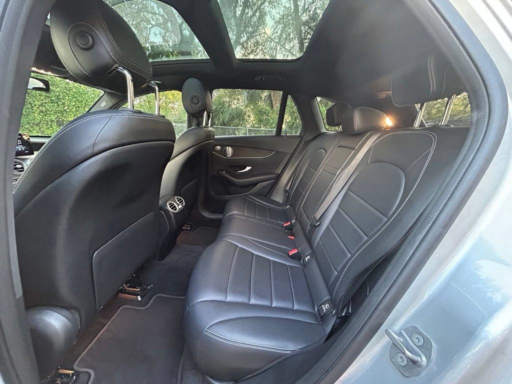 Used 2020 Mercedes-Benz GLC 300 image 31