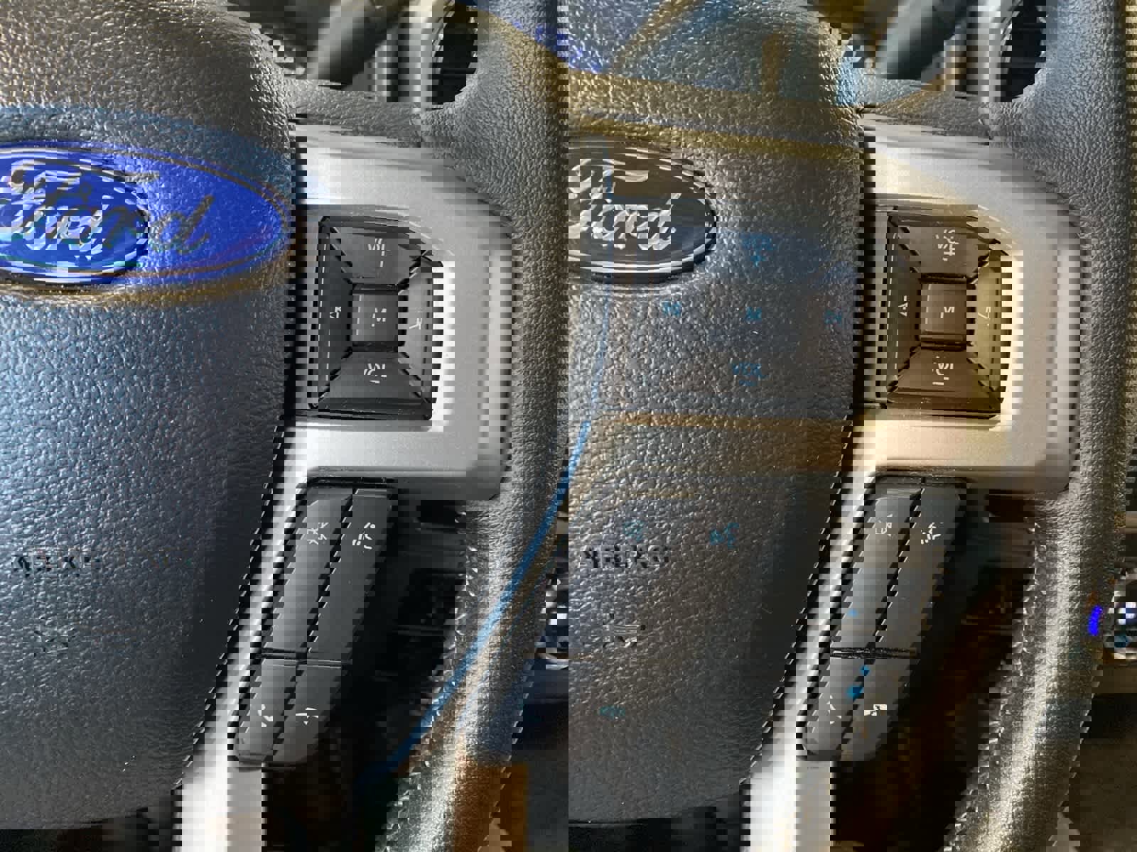 Certified 2022 Ford F350 Lariat w/ Lariat Ultimate Package image 21