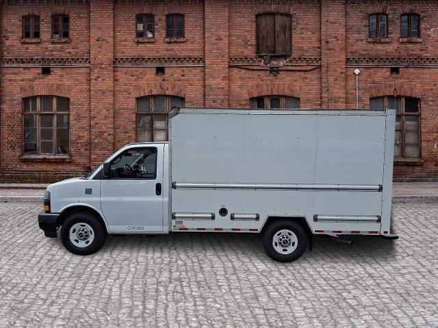Used 2021 GMC Savana 3500 w/ Power Convenience Package RWD image 7