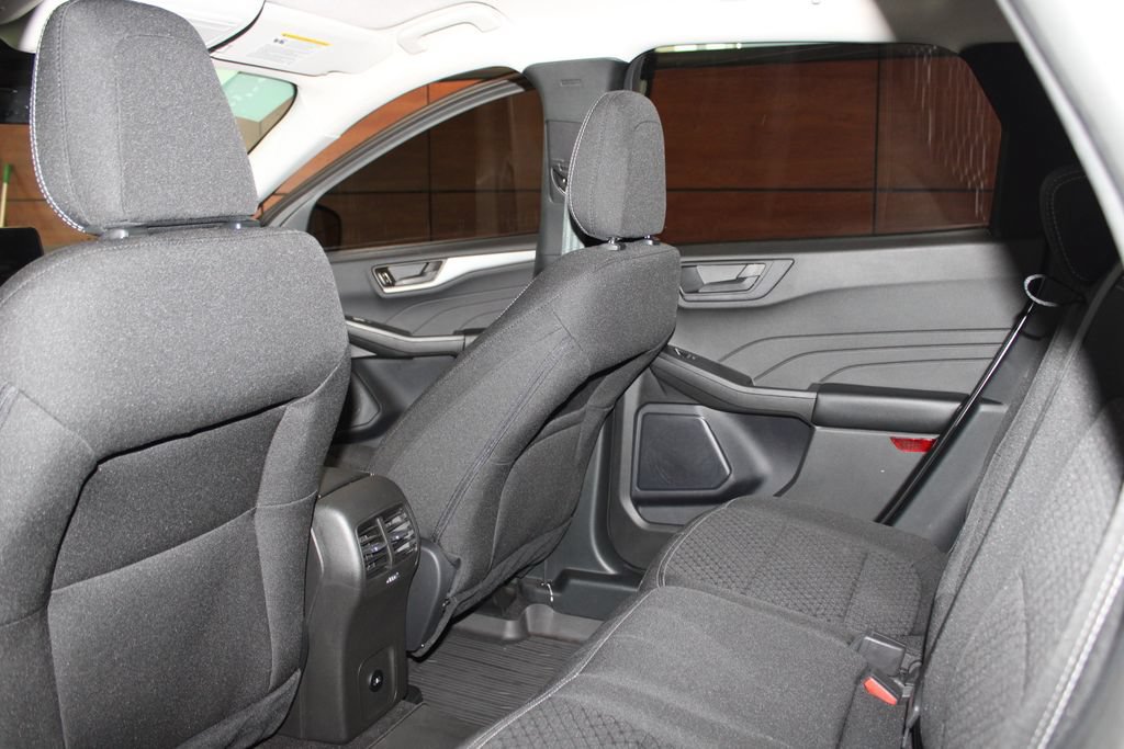 Certified 2024 Ford Escape Active AWD/4WD image 37