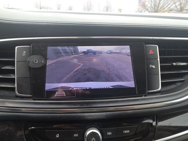 Used 2020 Buick Enclave Essence image 27