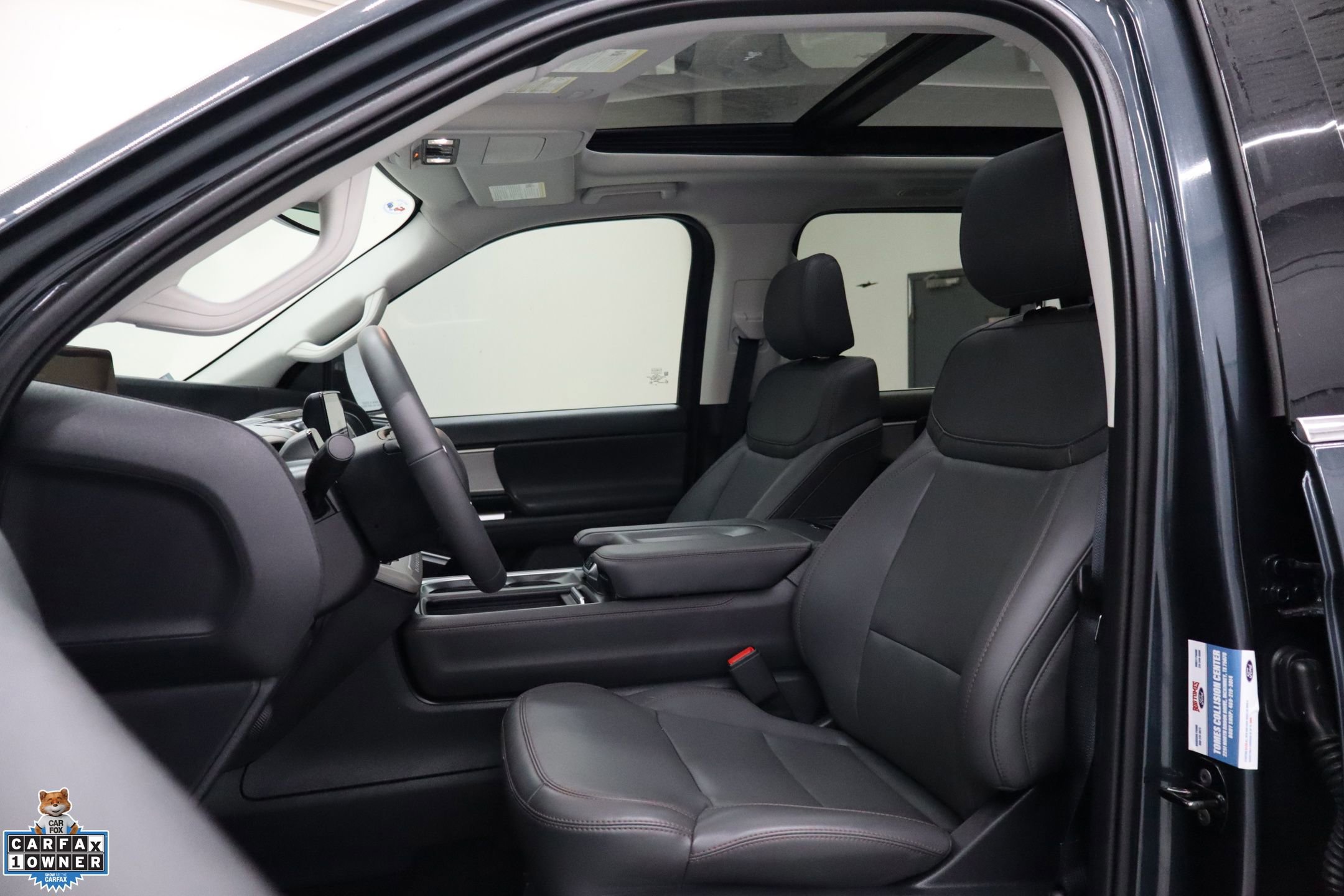 Certified 2025 Ford Expedition Active image 13