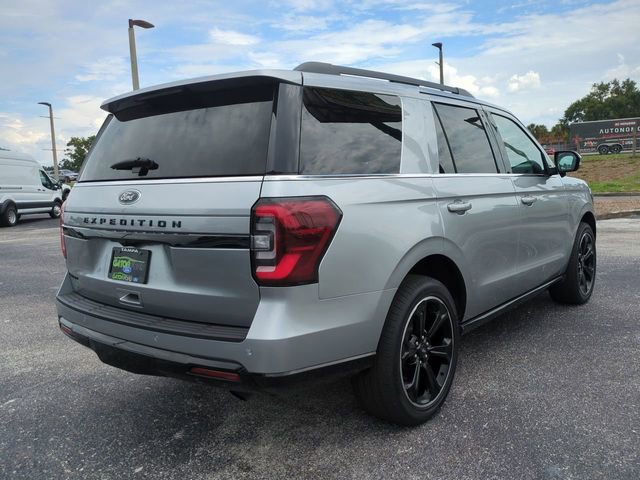Certified 2023 Ford Expedition Limited AWD/4WD image 5