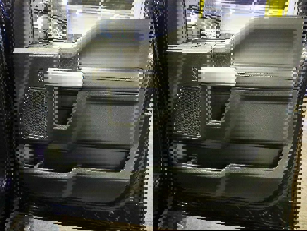 Certified 2020 Ford F250 Lariat image 18