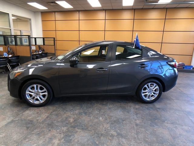 Used 2016 Scion iA image 2