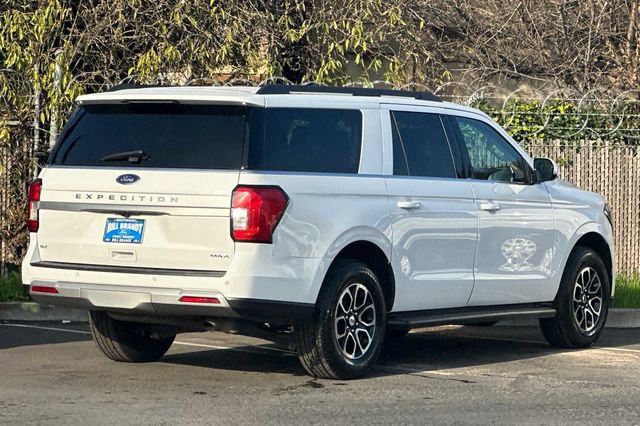 Certified 2024 Ford Expedition Max XLT image 3