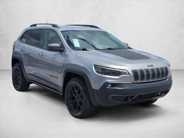 Used 2019 Jeep Cherokee Trailhawk AWD/4WD image 3