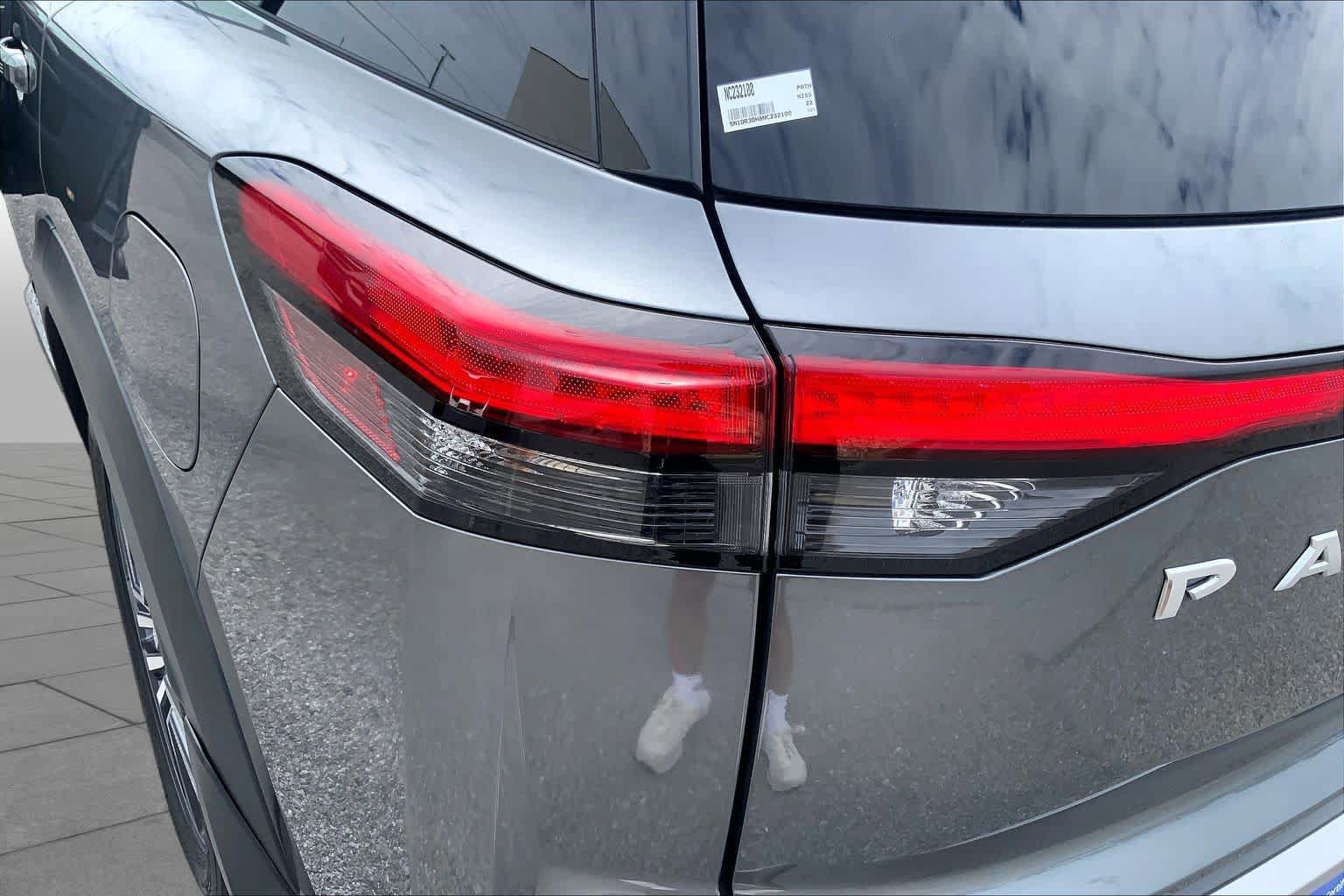Used 2022 Nissan Pathfinder Platinum w/ Cargo Package FWD image 29