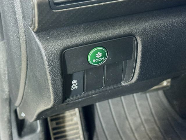 Used 2017 Honda Accord Sport image 12