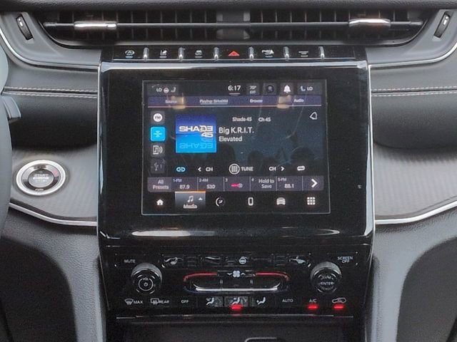 Used 2024 Jeep Grand Cherokee L Laredo AWD/4WD image 18