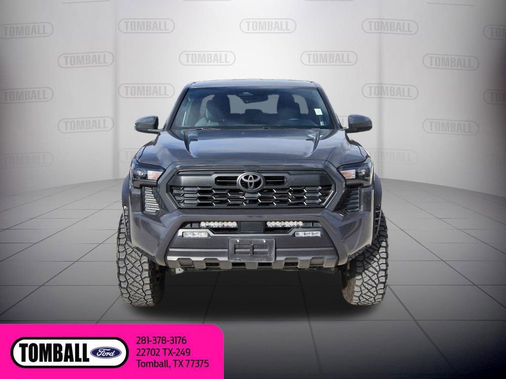 Used 2024 Toyota Tacoma TRD Off-Road image 9
