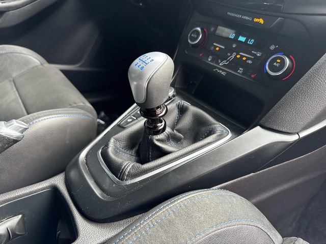 Certified 2017 Ford Focus RS AWD/4WD image 37