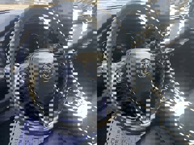 Used 2023 Toyota RAV4 XLE Premium image 9