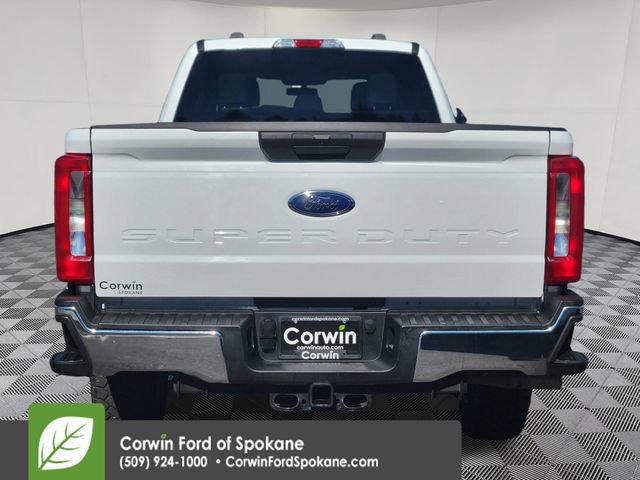 Certified 2023 Ford F350 XLT image 4