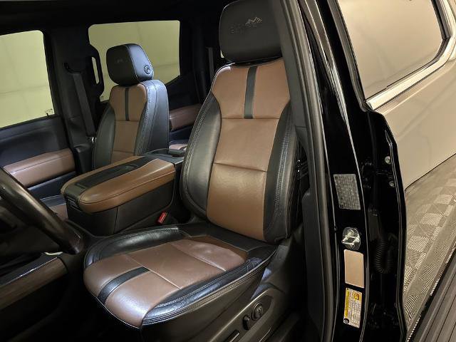 Used 2019 Chevrolet Silverado 1500 High Country image 18