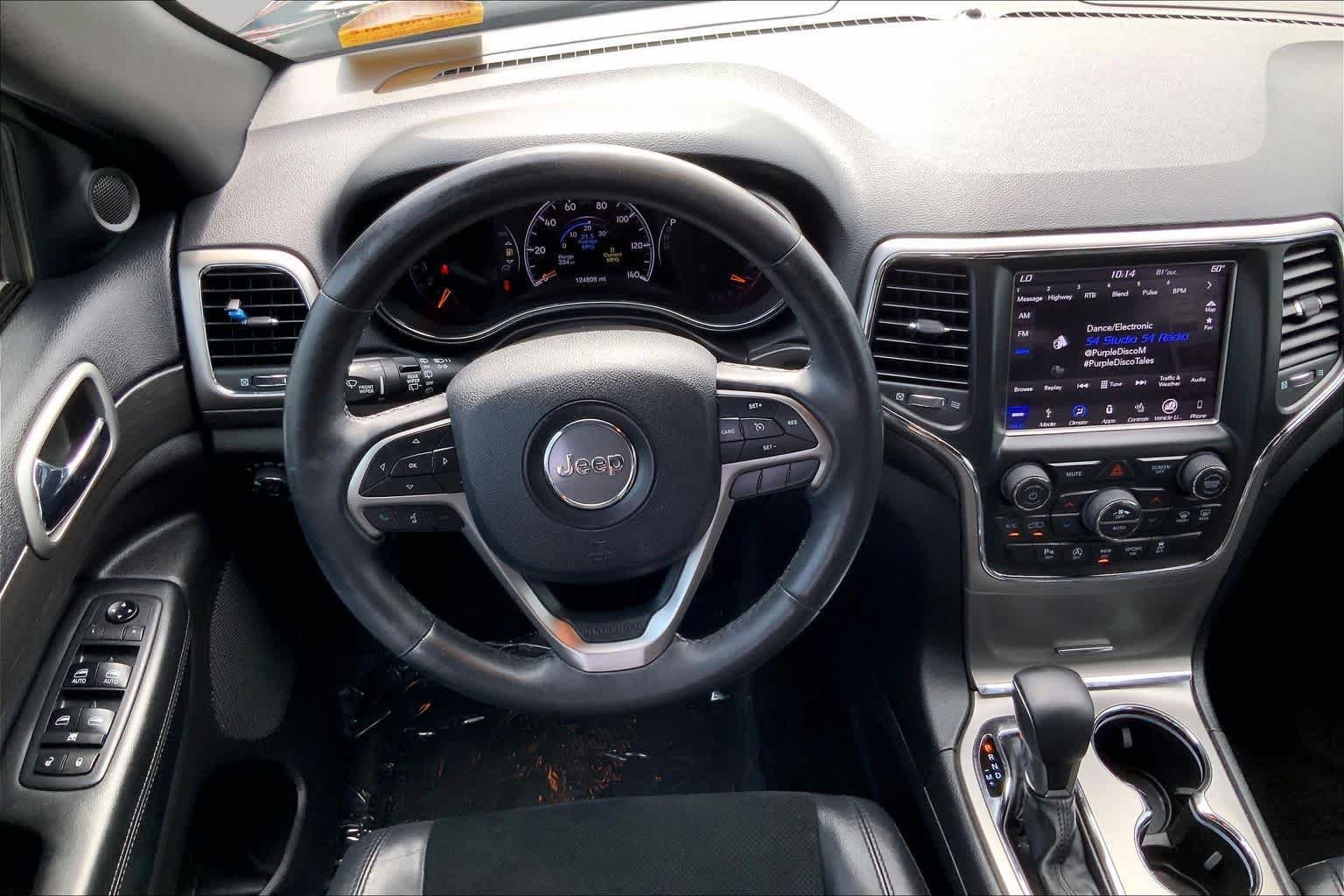 Used 2018 Jeep Grand Cherokee Altitude AWD/4WD image 6