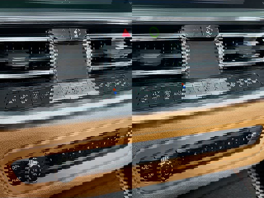 Used 2023 BMW 430i Convertible image 21