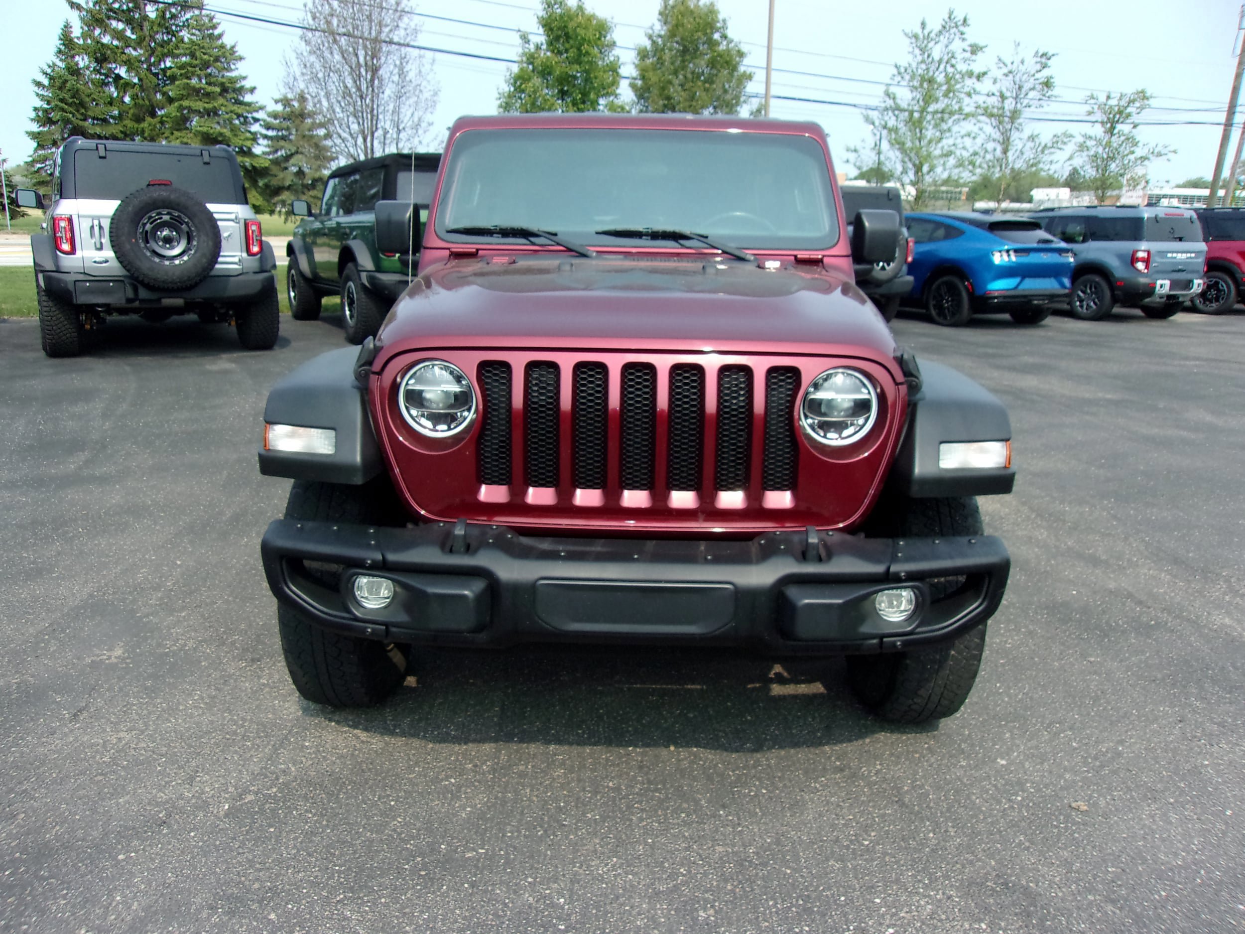 Used 2021 Jeep Wrangler Unlimited Sport AWD/4WD image 8